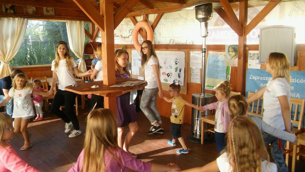 Dworek Karwia U Ewy Wiosenna 10 Экстерьер фото