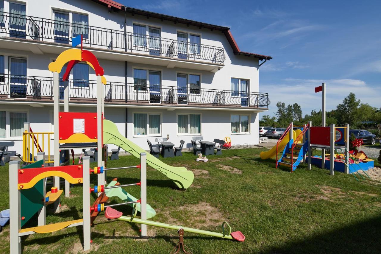 Dworek Karwia U Ewy Wiosenna 10 Экстерьер фото